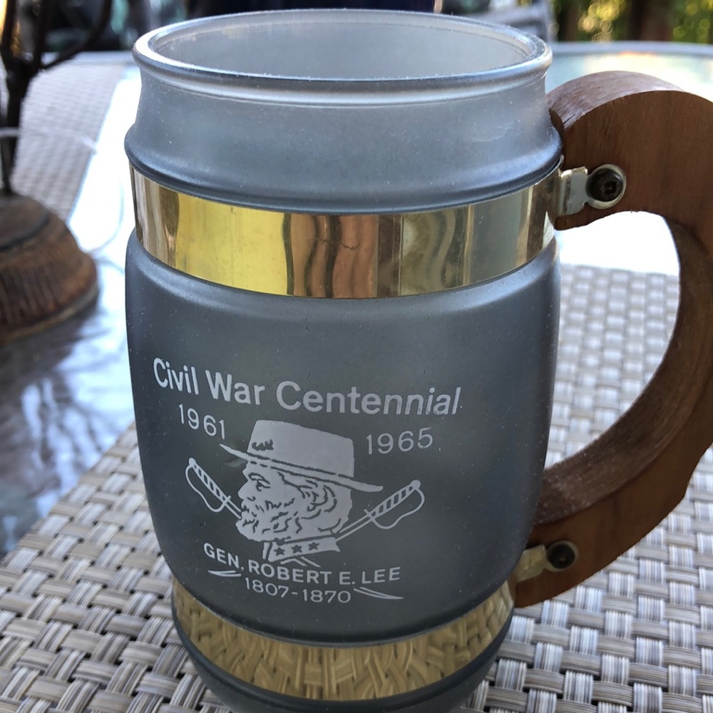 Siesta Ware # 8. 1961-1965. General Robert E. Lee banded barrel mug. Grey.‎ Mint